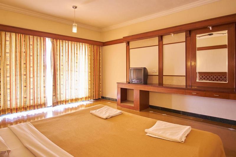 Green Coconut Resort Chennai Exterior photo