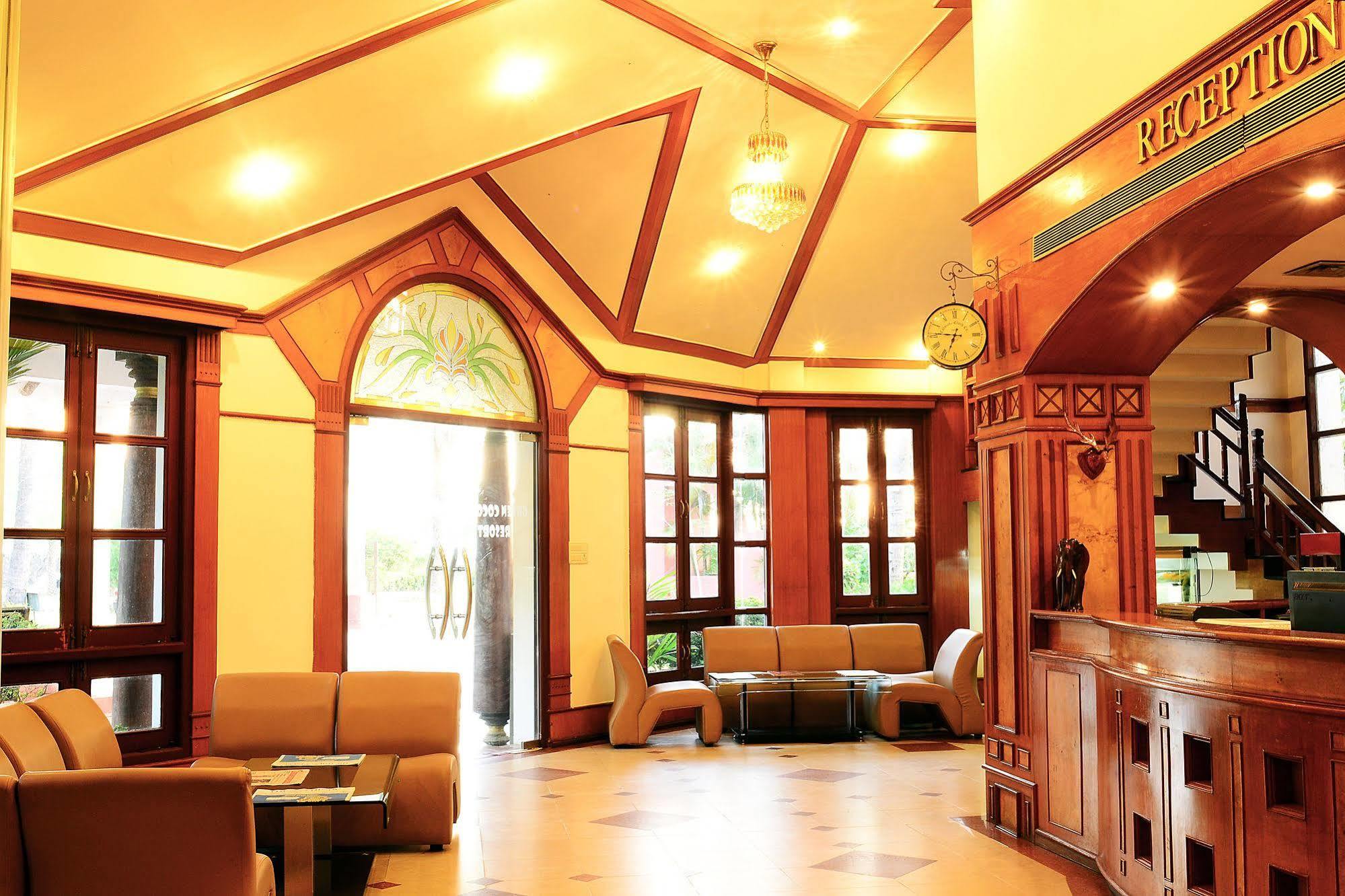 Green Coconut Resort Chennai Exterior photo